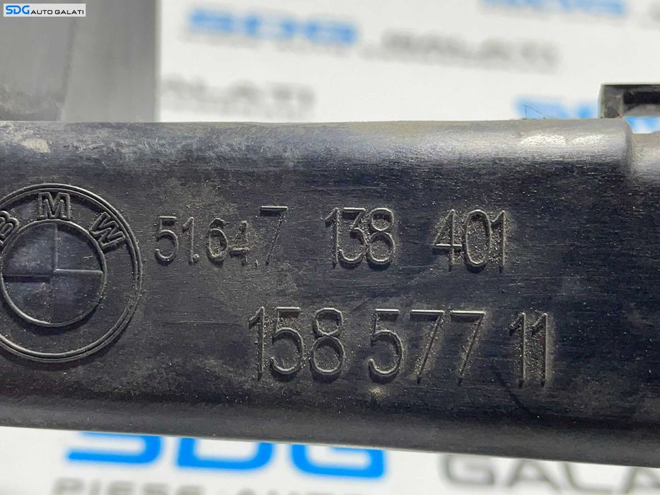 Suport Far Stanga BMW Seria 3 E90 E91 2004 - 2011 Cod 7138401 15857711 51.64 7 138 401 [L2695]