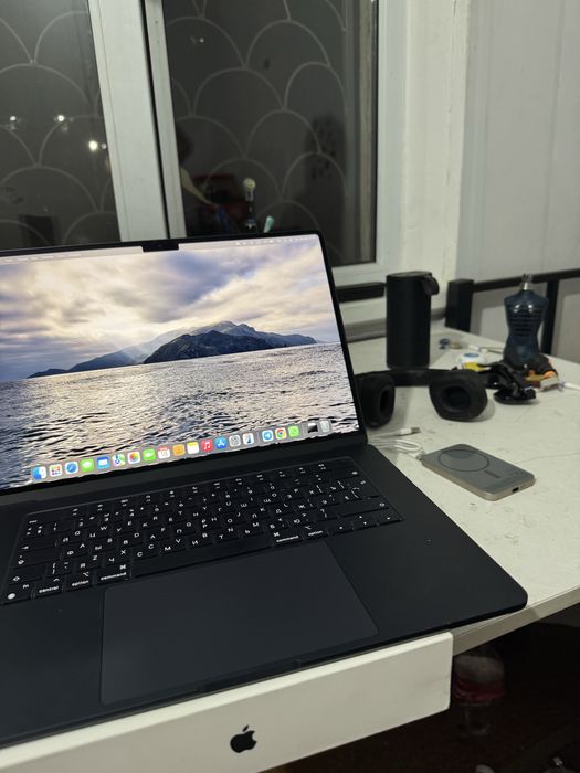 Macbook Air 2023 M2
