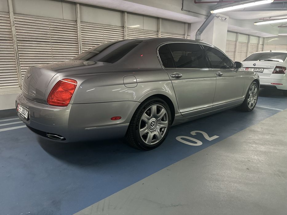 Bentley Continental Flying Spur w12 25700 mile ca Nou