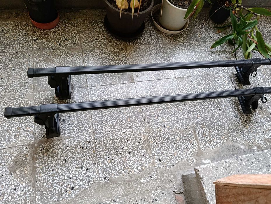 Thule стойки и релси багажник за колело към тавана на кола