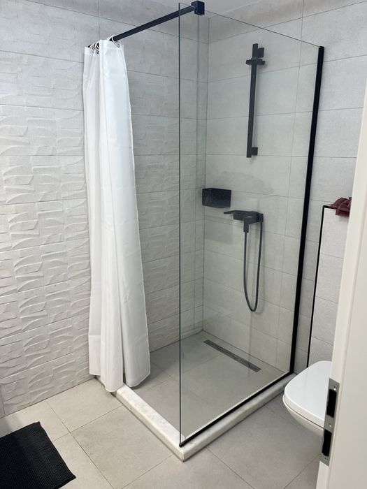 Inchiriez apartament doua camere cu loc parcare privat in Paulesti