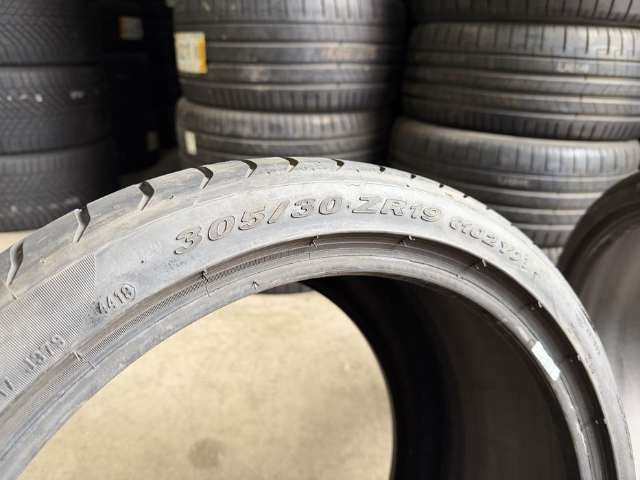 235/35/19 305/30/19 PIRELLI