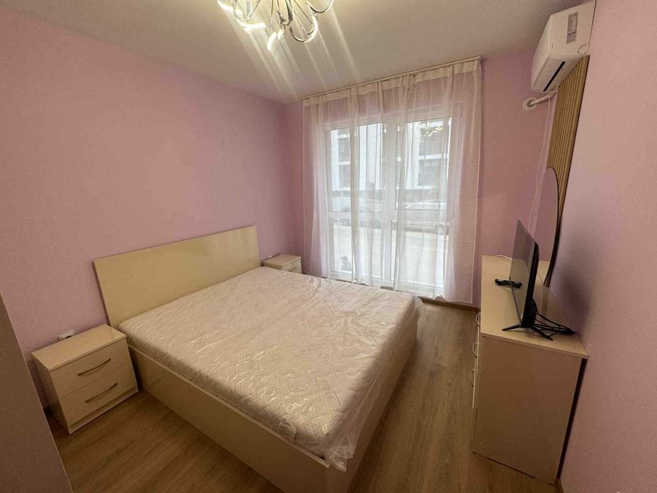 Двустаен имот в кв.Малинова долина