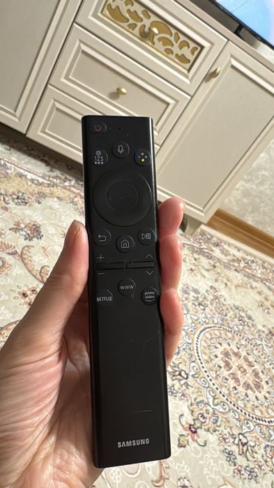 Продам срочно телевизор самсунг смарт