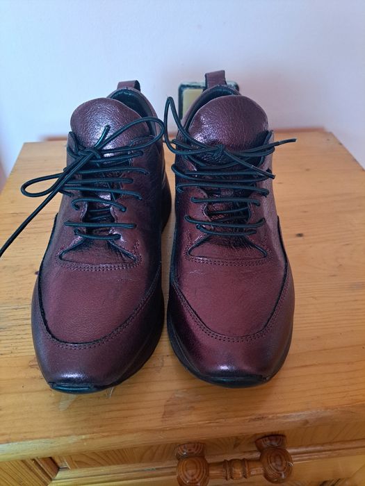 Обувки от естествена кожа