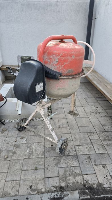 Бетономешалку продаю