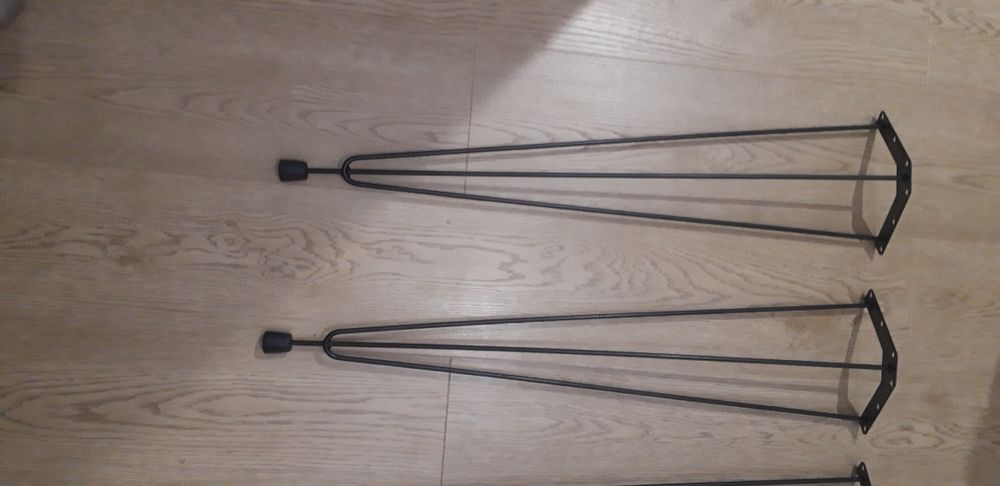 Стол в хорошем состоянии