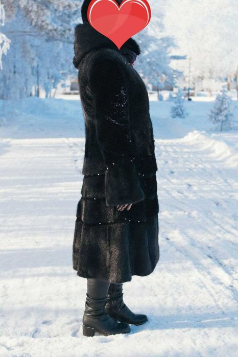 Продам норковую шубу