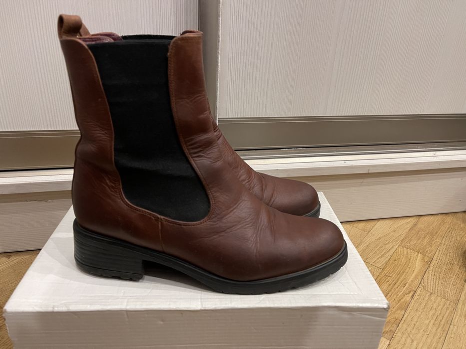 Женские полусапоги 38 р.