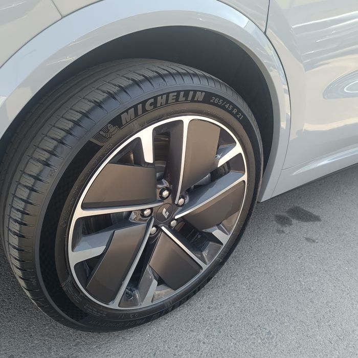 Li 9 restayling full