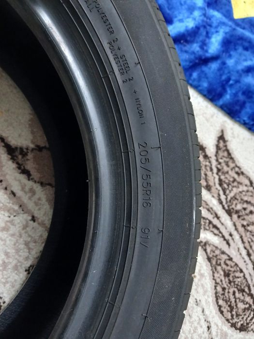 Комплект новых шин