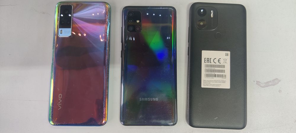 Продам телефоны по 18 тысяч.