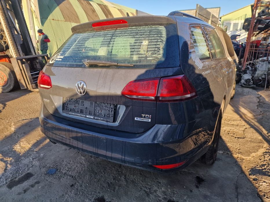 Dezmembram Volkswagen Golf 7 2014 1.6tdi CRK Manual