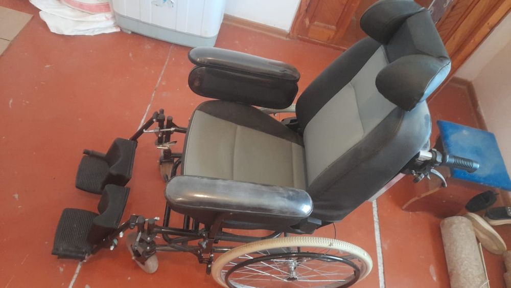 Коляска инвалидная