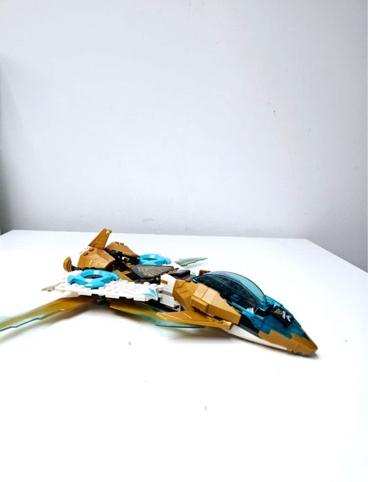 Lego Ninjago 71770 -  Zane's Golden Dragon Jet (2022)