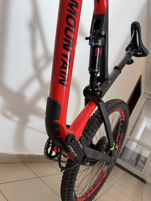 Колело MTB Rocky Mountain Carbon BC Edition не Scott Trek Specialized