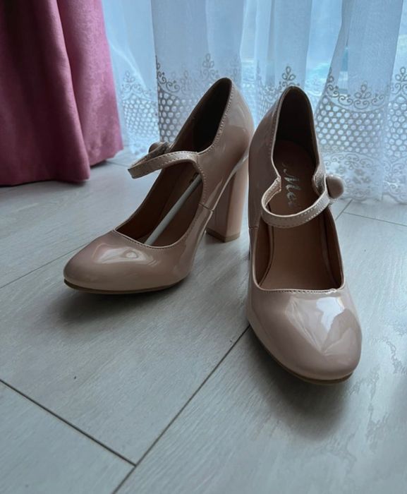 Pantofi Crem Mei