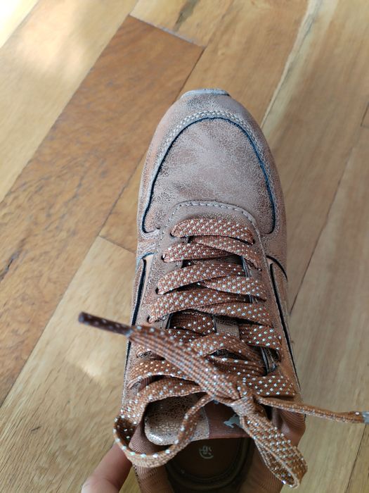 Нови маратонки KangaRoos, стелка 22.5