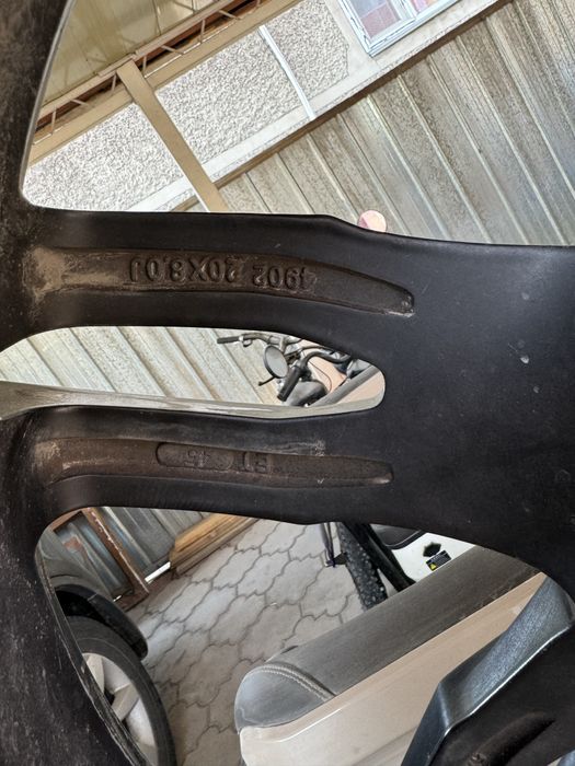 Продам комлект дисков R20 5x114.3