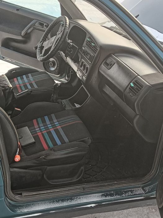 Продам гольф 3 на полном ходу