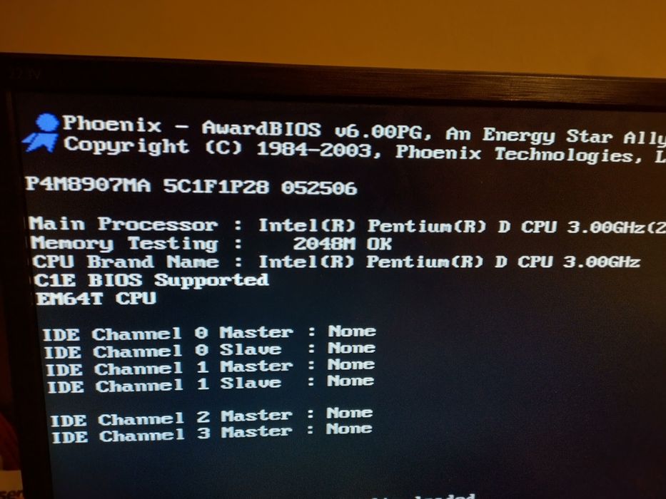 Placa de baza Foxconn, socket 775, procesor Intel Pentium D, testat