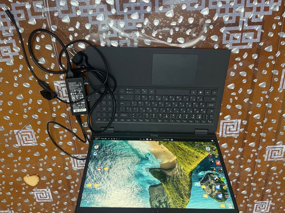 Ноутбук DELL офис