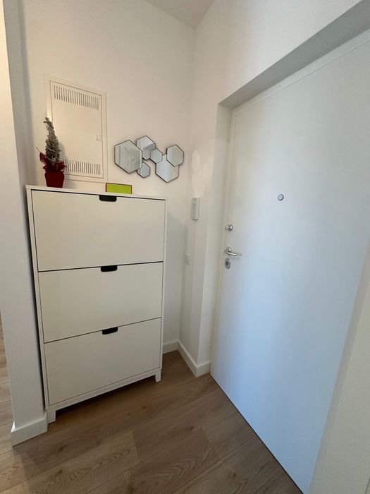 Inchiriez studio Silk District cu loc parcare 490€