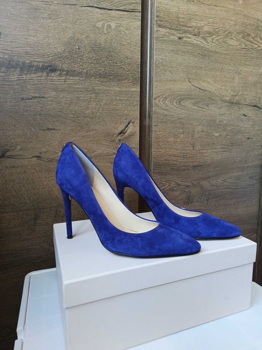 Pantofi Ivanka Trump marimea 37.5