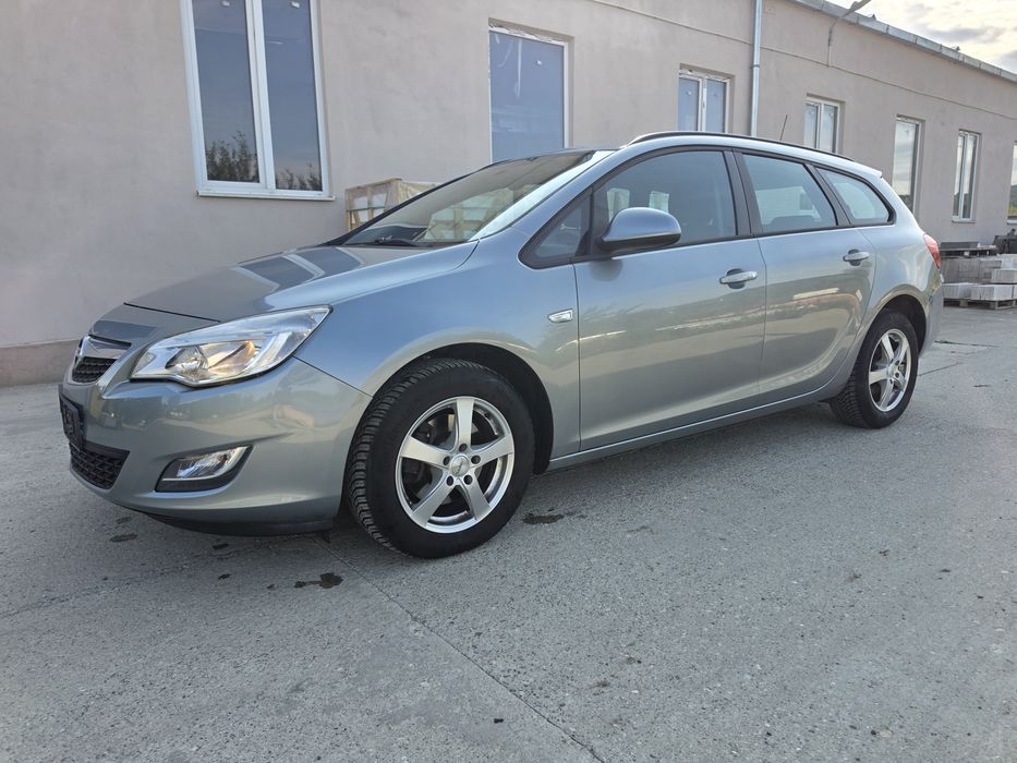 OPEL Astra 2011 — imagine 2