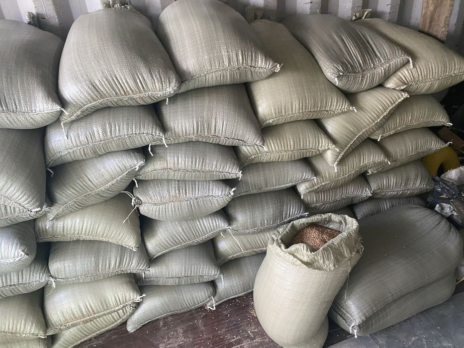 Зерно отходы отруби продам