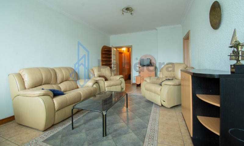 Дава се под наем Тристаен апартамент в София, Оборище - 84 кв.м за 525 € - Снимка #2