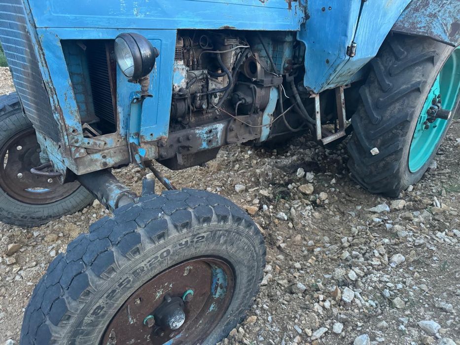 Продам трактор