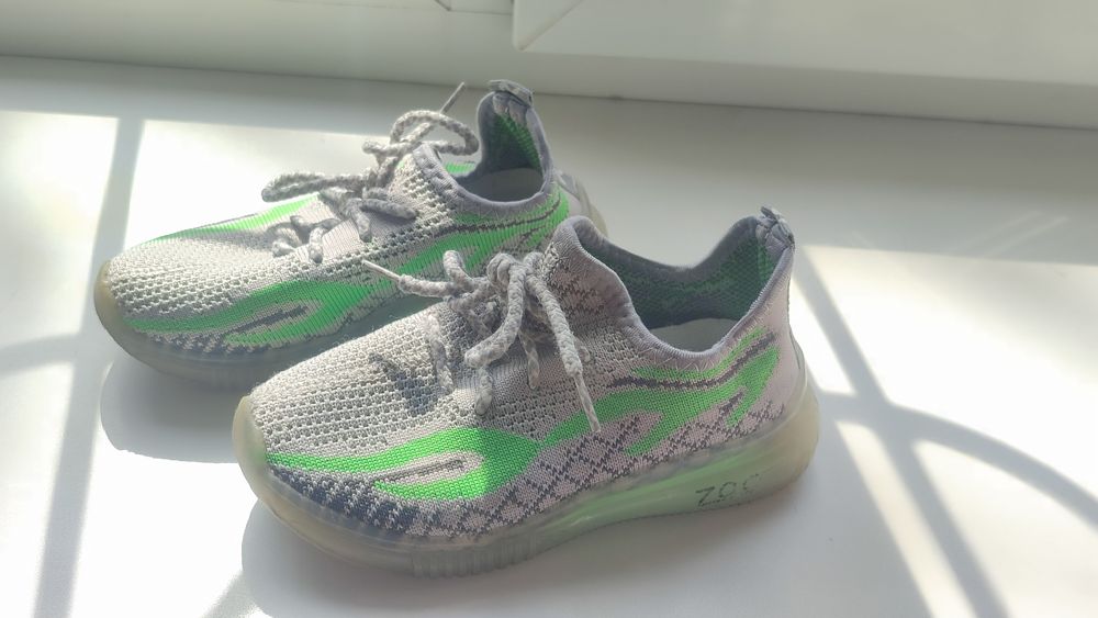 Продаются детские изики