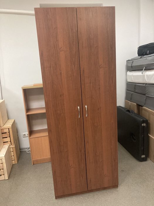 Офисна мебель бу шкаф стол стулья ресепшен