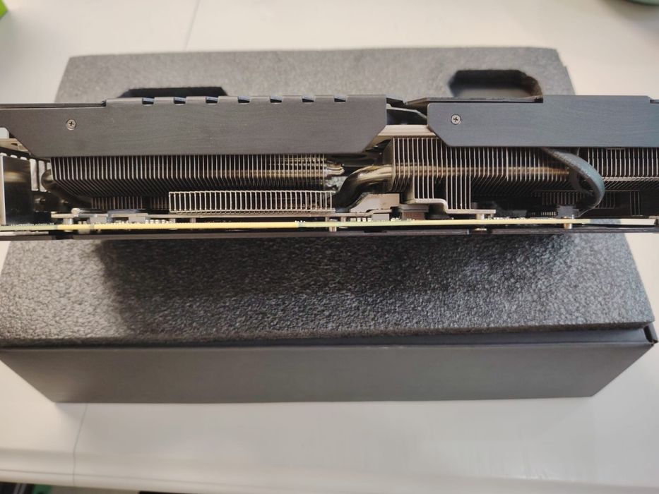 Продам видеокарту RTX 3070ti