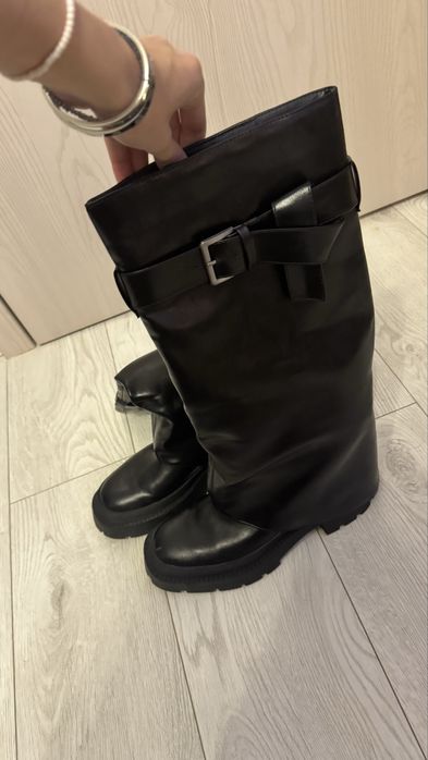 Палто от косъм и Ботуши