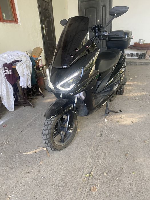 Макси мапед 180 куб