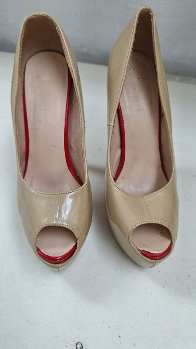 Продавам дамски обувки