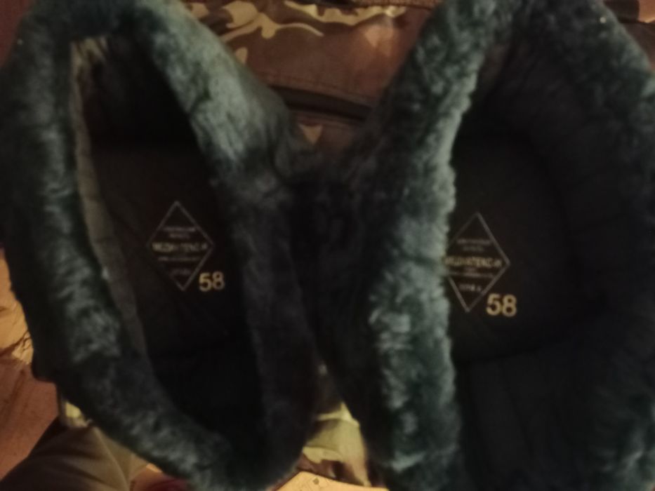 Продам военные шапки