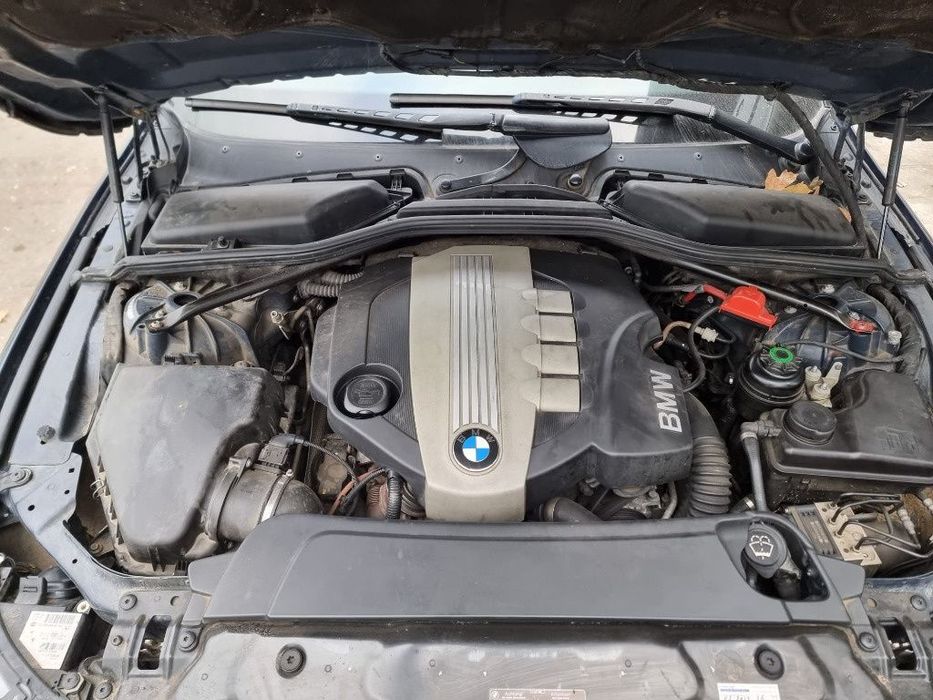 carenaj stanga dreapta fata spate motoras macara geam timonerie  BMW seria 5 e60 motor 2.0d dezmembrez