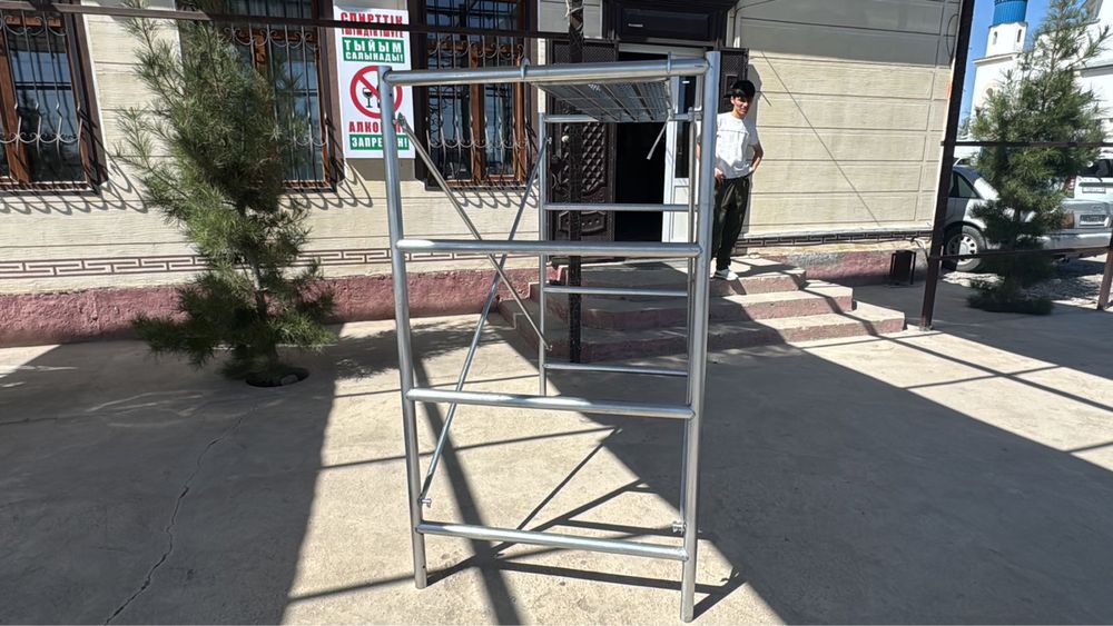 Леса строительный