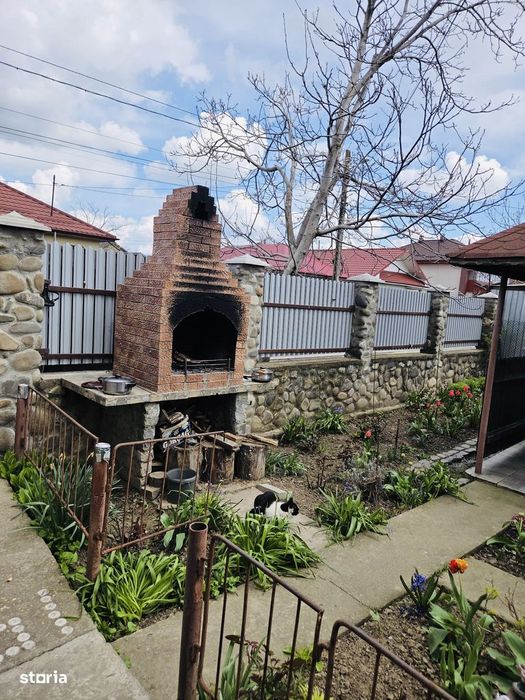 Casă 100 Mp + 915 Mp / Toate Utilitățile