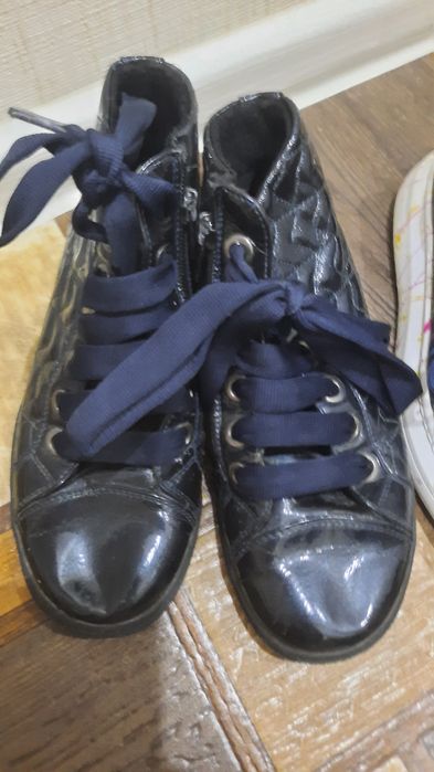 Обувь детская,деме.