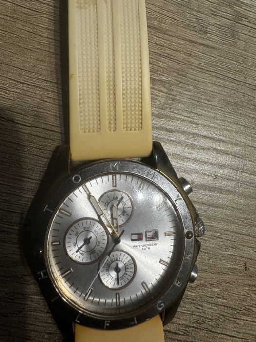 3 ceasuri Tommy Hilfiger, Jacques Lemans, Police
