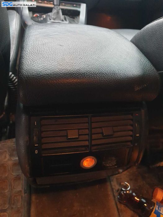Gura Grila Aer Aerisire Ventilatie cu Bricheta Spate Pasageri din Cotiera BMW X5 E53 1999 - 2006