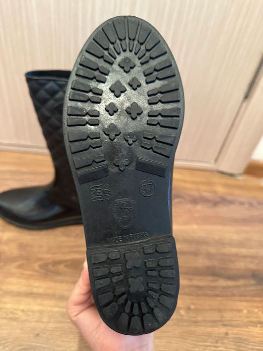 Женские резиновые сапоги