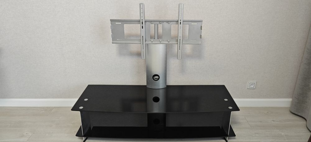 Стойка под телевизор и технику