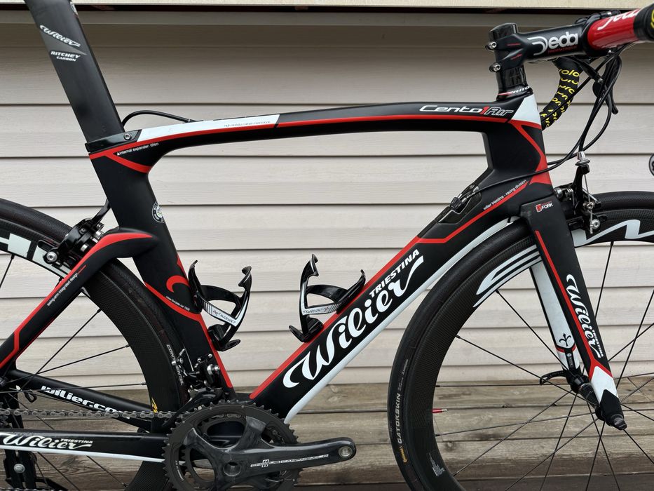 Карбонов шосеен велосипед Wilier Cento1 Air