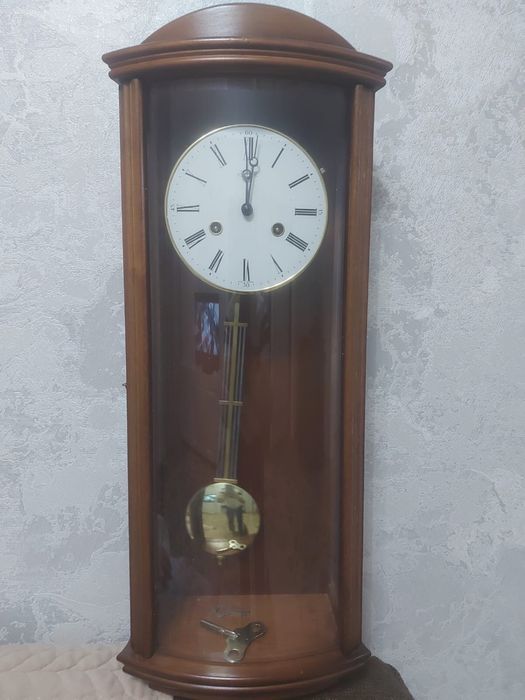 Продам часы в хорошем состоянии