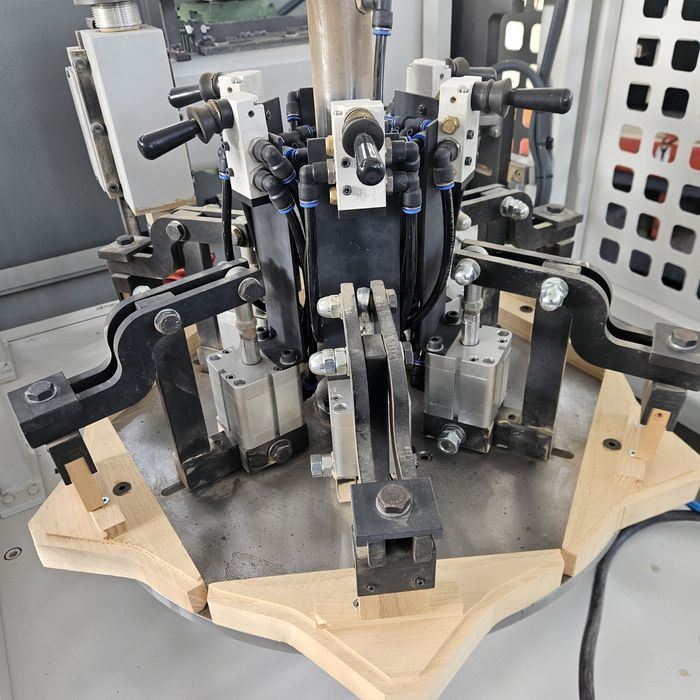 Каруселна фреза КРЪГОВО КОПИРНА ФРЕЗА